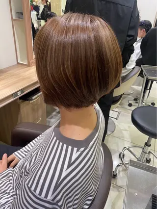 ショート カラー 🌱脱白髪染め特化 🌱岡田将英のヘアスタイル