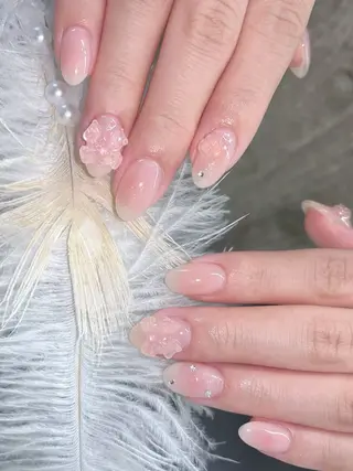 ネイル グロー ネイルのネイルデザイン