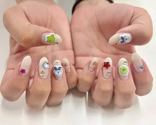 ネイル Hübsch所属・Sakura Hのネイルデザイン