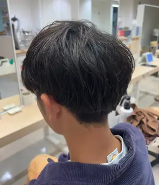 メンズ メンズパーマ/ スパイキー/フェードのヘアスタイル