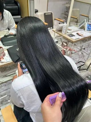 ロング カラー 暖色系ツヤカラー コトノ🫧のヘアスタイル