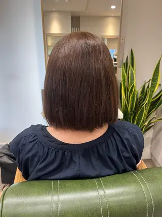 ミディアム 小鴨 美佳のヘアスタイル