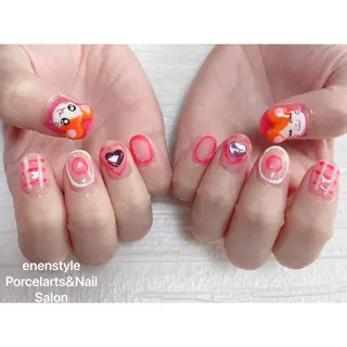 ショート ネイル 👑enen style👑のネイルデザイン