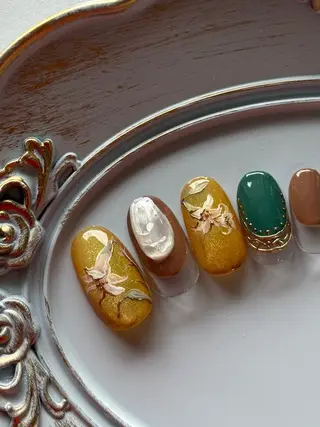 ネイル FIORITURA Maikoのネイルデザイン