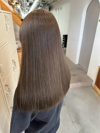 ロング カラー キヨスミ ナツキのヘアスタイル