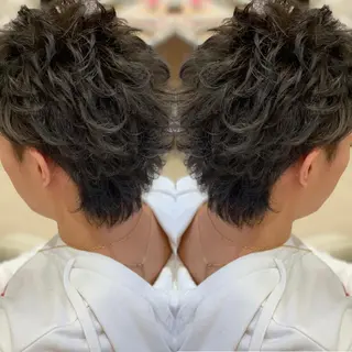 カラー パーマ メンズ 🩵波巻き／ツイスパ HARU💎のヘアスタイル