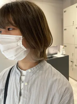 ショート カラー ブリーチ👩‍🦳/ ‪✂︎MANAMIのヘアスタイル