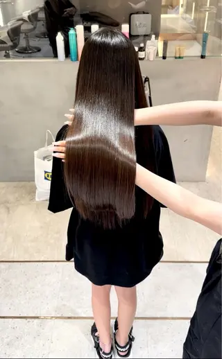 ロング 縮毛矯正Rina🩶 銀座のヘアスタイル