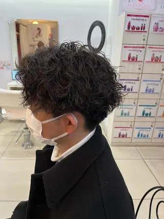 ショート パーマ 韓国風メンズ/毛流れ ヘアなら須田龍世のヘアスタイル