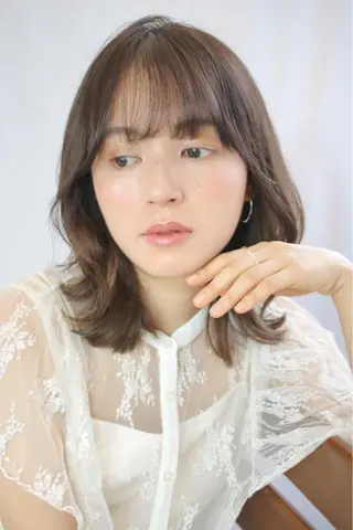 ミディアム カラー Elle✂︎ Riinaのヘアスタイル