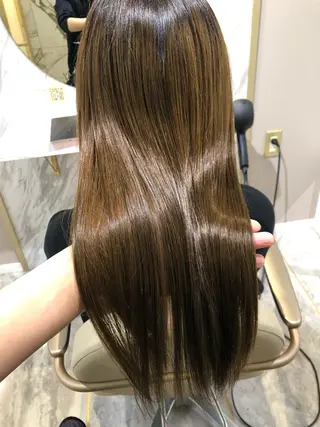 ロング 辻本 夏子のヘアスタイル