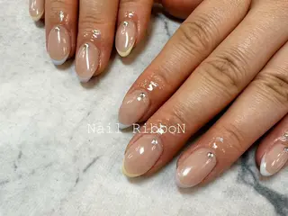ネイル ネイルリボン 受付スタッフのネイルデザイン