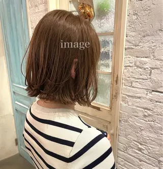 ミディアム 小村 理音のヘアスタイル