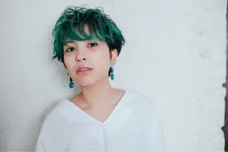 ショート カラー 林 里美のヘアスタイル