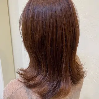 ミディアム カラー ユウリ YURIのヘアスタイル