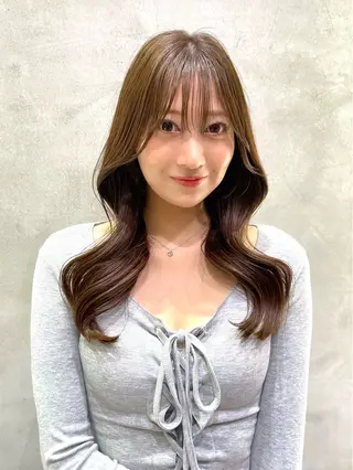 セミロング カラー ✨コテ巻き風パーマ ✨川合佑哉のヘアスタイル