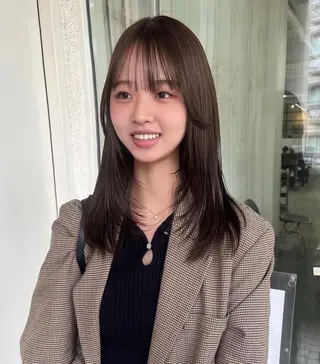 セミロング 透明感カラ️ー☆ NEONAのヘアスタイル