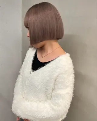 ショート カラー 韓国/レイヤー/ 透明感🩶ひかる🩶のヘアスタイル