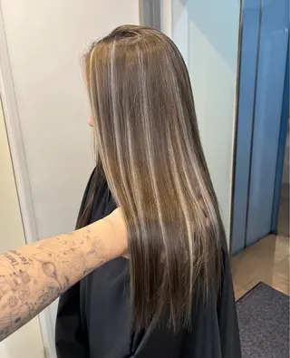 ロング カラー ROBIN所属・指名数No.1 /NAOYAのヘアスタイル