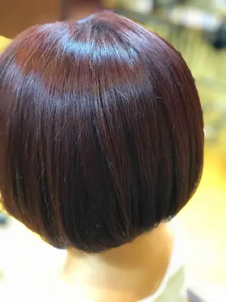 ショート カラー antica YOSHIのヘアスタイル