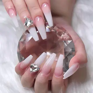 ネイル Kobayashi Komugiのネイルデザイン