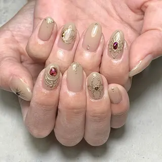 ネイル atelier　FIORITURA所属・FIORITURA aiのネイルデザイン