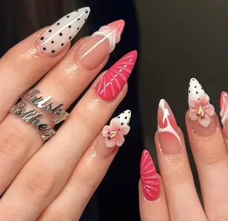 ネイル NiJi Nailsのネイルデザイン