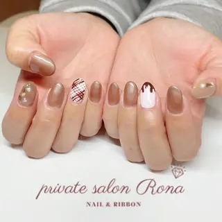 ネイル 伊瀬 衣代のネイルデザイン