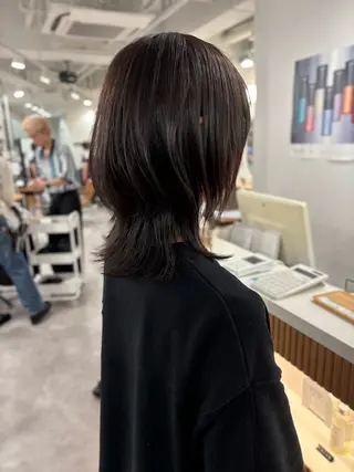 ミディアム カラー 細野 菜月のヘアスタイル