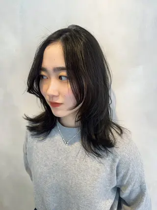 ミディアム 透明感カラー✨艶髪 制作🌱山根あゆみのヘアスタイル