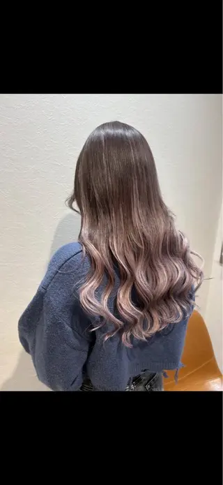 ロング SOU/エクステ /ダブルカラーのヘアスタイル