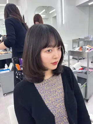 ミディアム 韓国ヘア/レイヤー/ 顔まわり足立遥奈のヘアスタイル