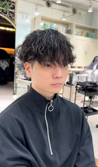 メンズ SALOWIN渋谷caldo店B1所属・岐津公太 メンズ縮毛矯正のプロのヘアスタイル