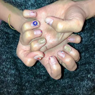 ネイル nailsalon　hue所属・小山 羽奈のネイルデザイン