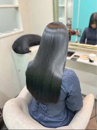 ロング カラー 髪質改善講師経験者 山内祐作のヘアスタイル