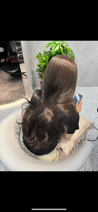 ロング 🎀透明感ブラウ ンshizuka🎀のヘアスタイル