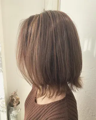ミディアム カラー fio マナミのヘアスタイル