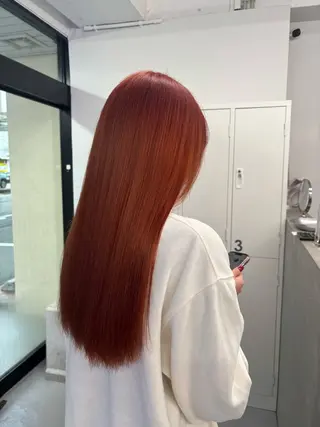 ロング カラー カネコ ノノカのヘアスタイル