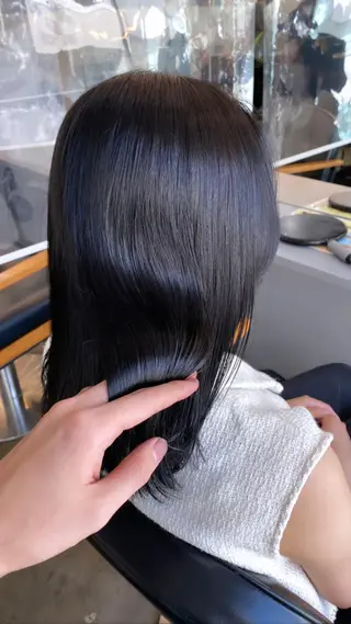 ミディアム カラー ✂韓国レイヤー 🦋みやび🪽のヘアスタイル