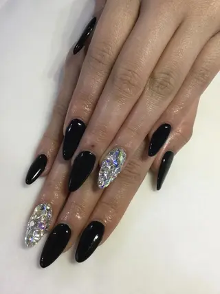 ネイル 💎🐰 saki. m 🐰💎のネイルデザイン