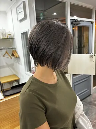 ショート hoNua. 栄/透明感カラーのヘアスタイル