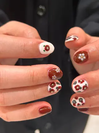 ネイル ꪆৎ平行アーチ ྀི ワカナの眉毛・アイブロウイメージ