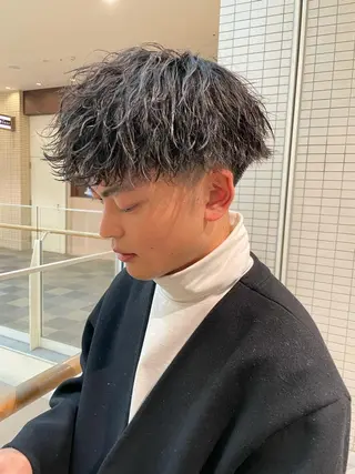 ショート 岡 大斗のヘアスタイル