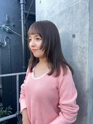 ミディアム 佐伯 和佳のヘアスタイル
