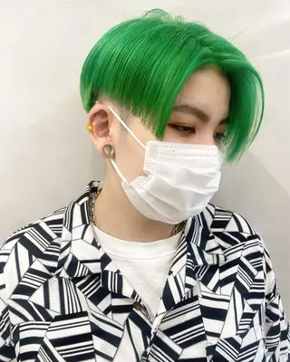 ショート カラー デザインカラー/パー マ🦖外岡咲希🦖のヘアスタイル