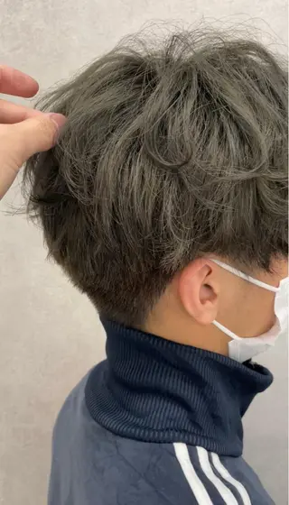 ショート カラー メンズ いなみね はるきのヘアスタイル
