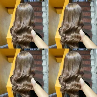 セミロング カラー ご予約 宜しくお願いします！のヘアスタイル