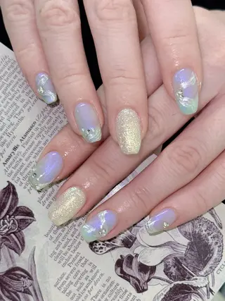 ネイル グロー ネイルのネイルデザイン