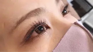 マツエク・マツパ eye.Rizm所属・eye.Rizm 銀座のマツエク・マツパデザイン