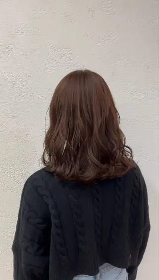 セミロング 山本 梨華のヘアスタイル